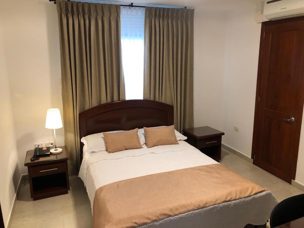 Colon Plaza Hotel Tumaco Exteriér fotografie